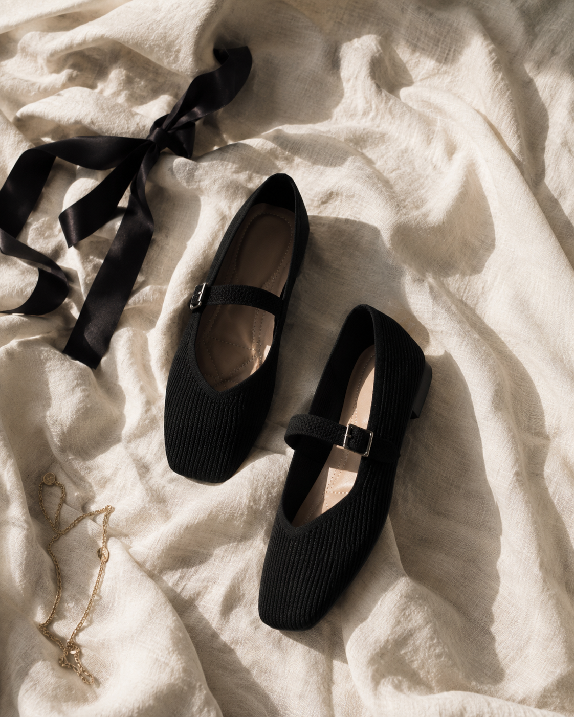 The Aveline Mary Jane Flat