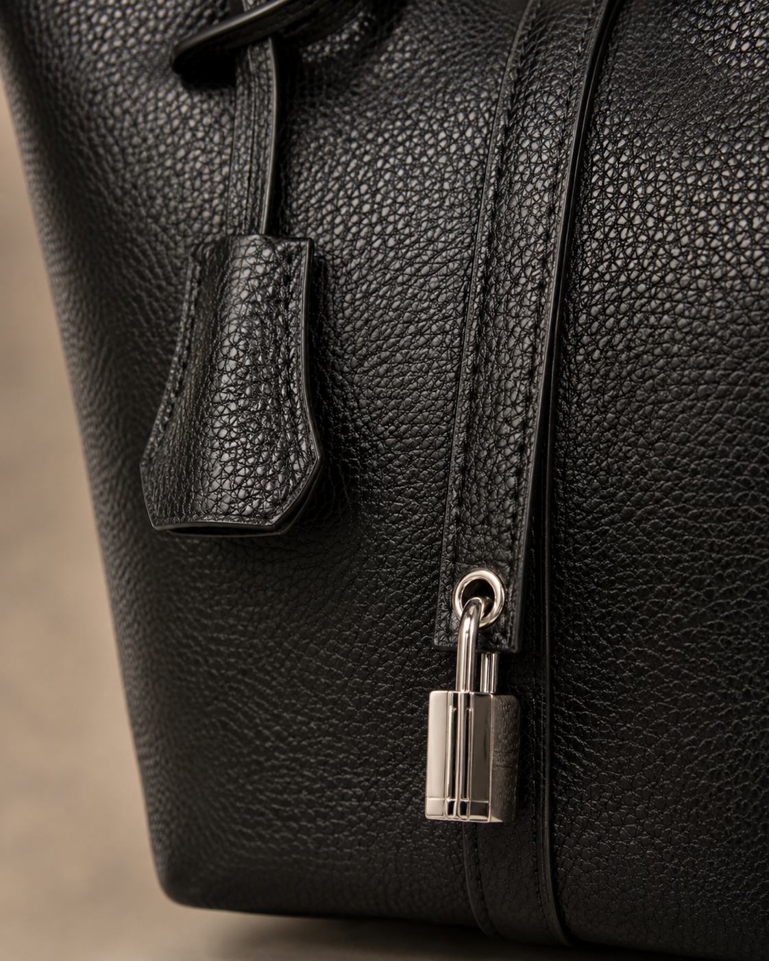 Alcova Bucket Bag