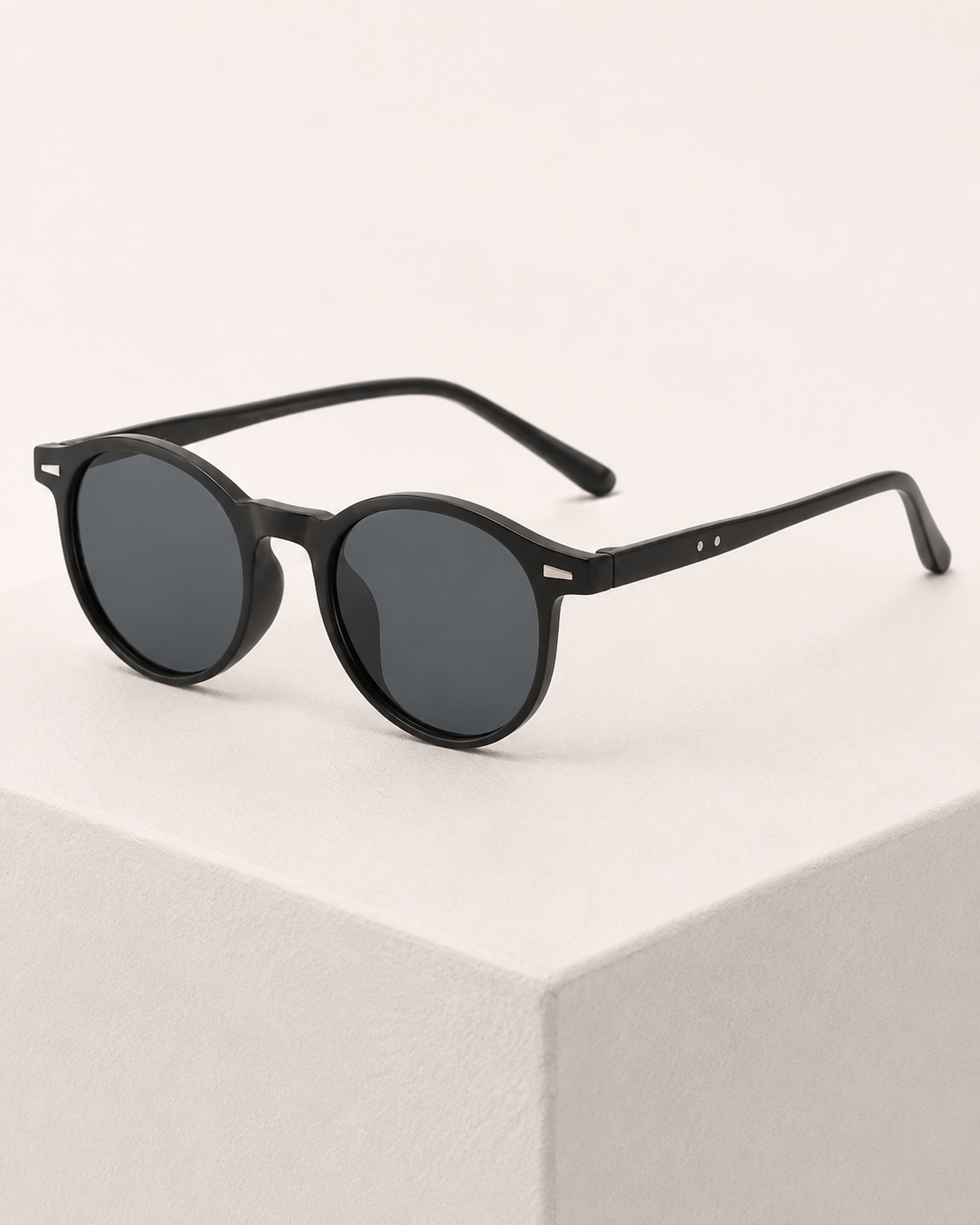 Amoire Round Sunglasses
